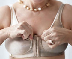Mastectomy Bra 'Front Close Rose' White